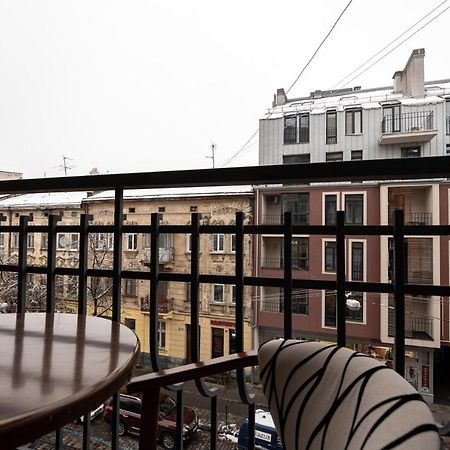 Comfort Apartment Lviv Ngoại thất bức ảnh