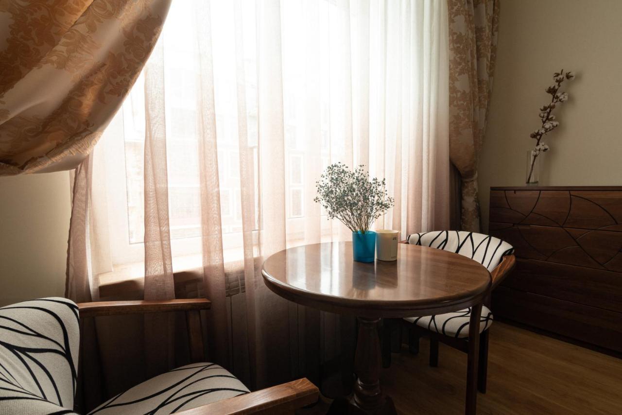 Comfort Apartment Lviv Ngoại thất bức ảnh