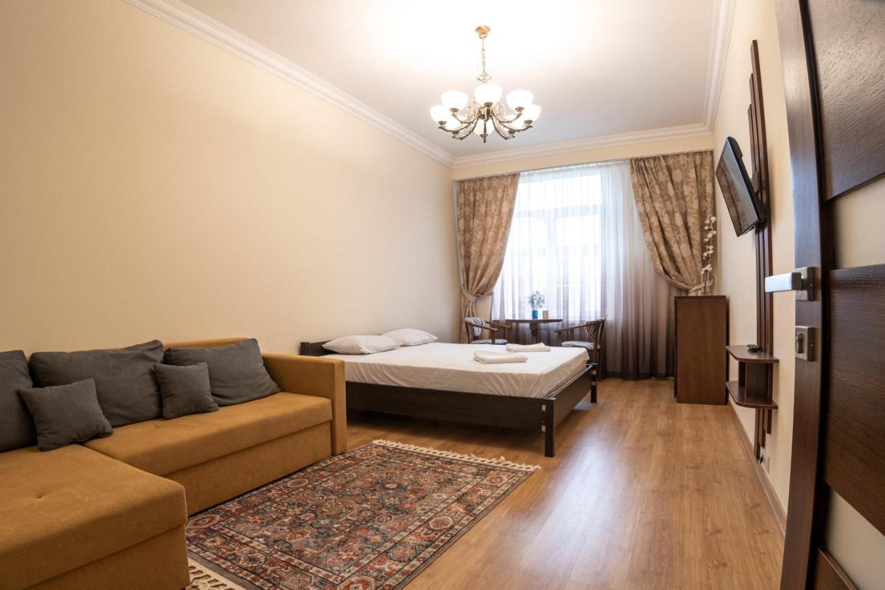 Comfort Apartment Lviv Ngoại thất bức ảnh