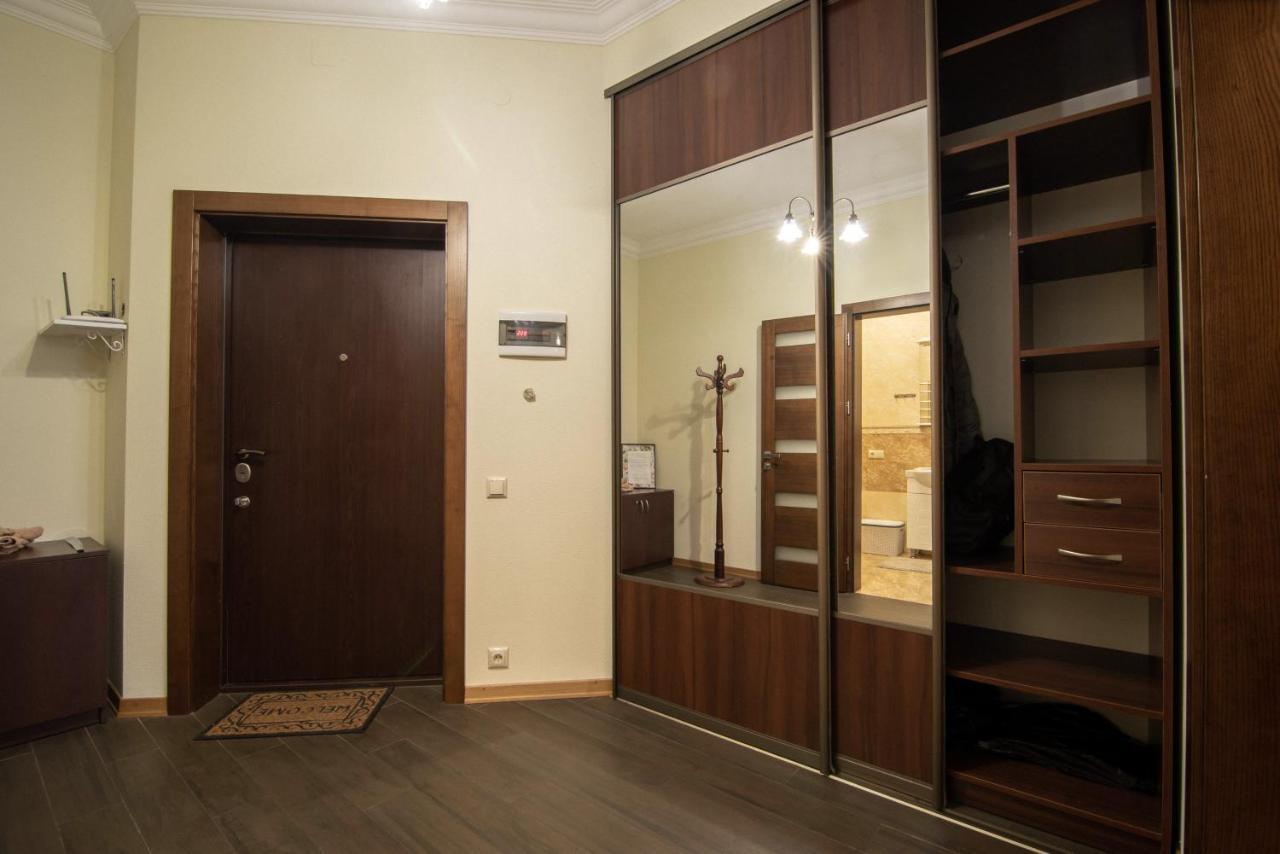 Comfort Apartment Lviv Ngoại thất bức ảnh