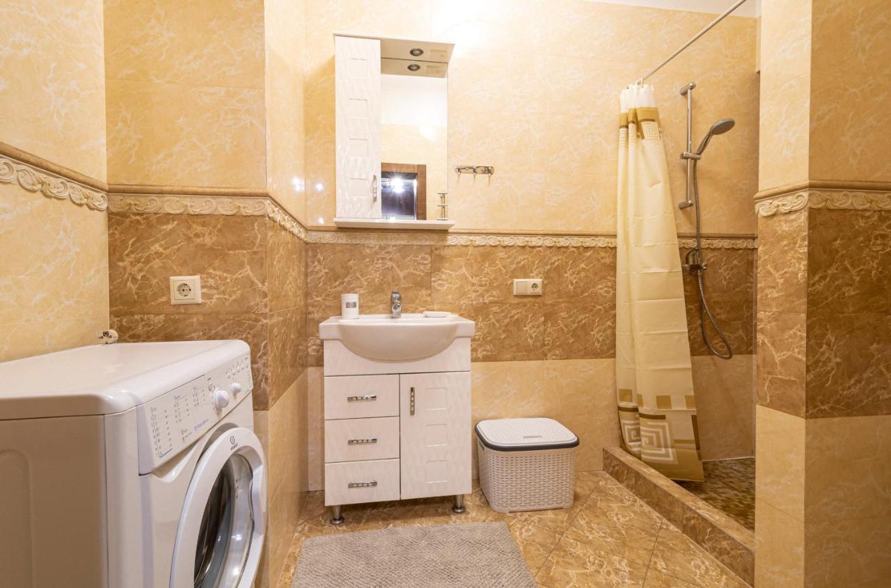 Comfort Apartment Lviv Ngoại thất bức ảnh
