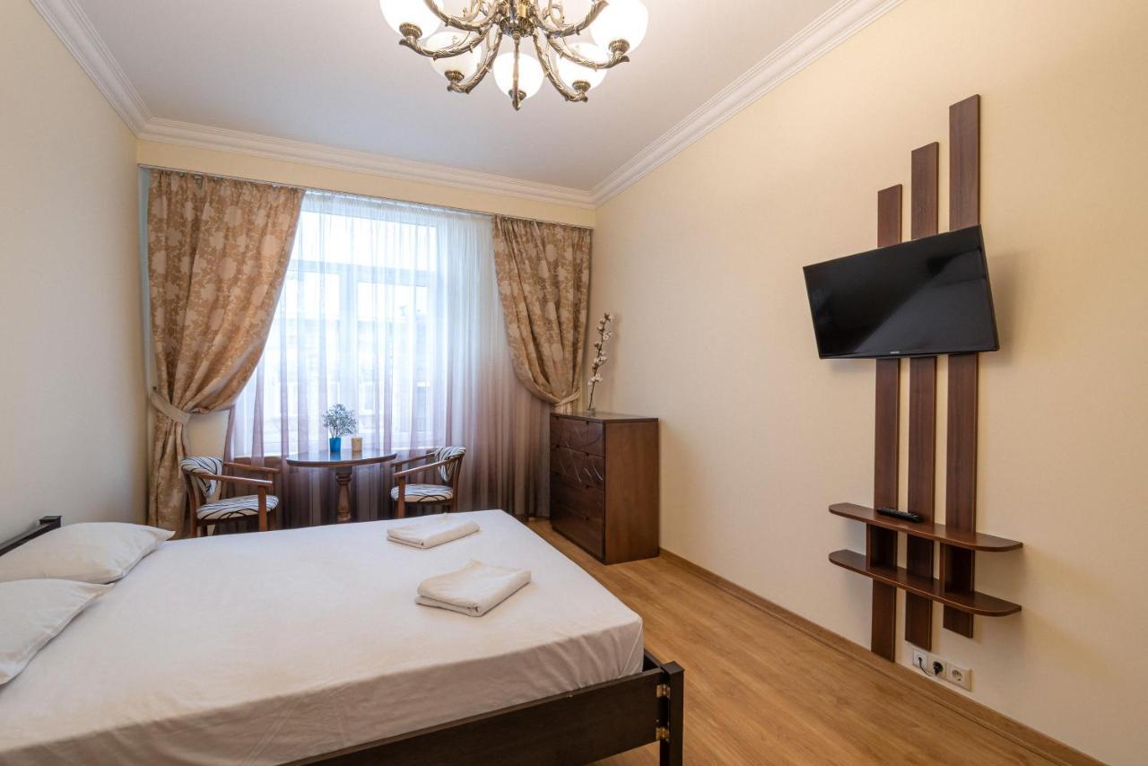 Comfort Apartment Lviv Ngoại thất bức ảnh