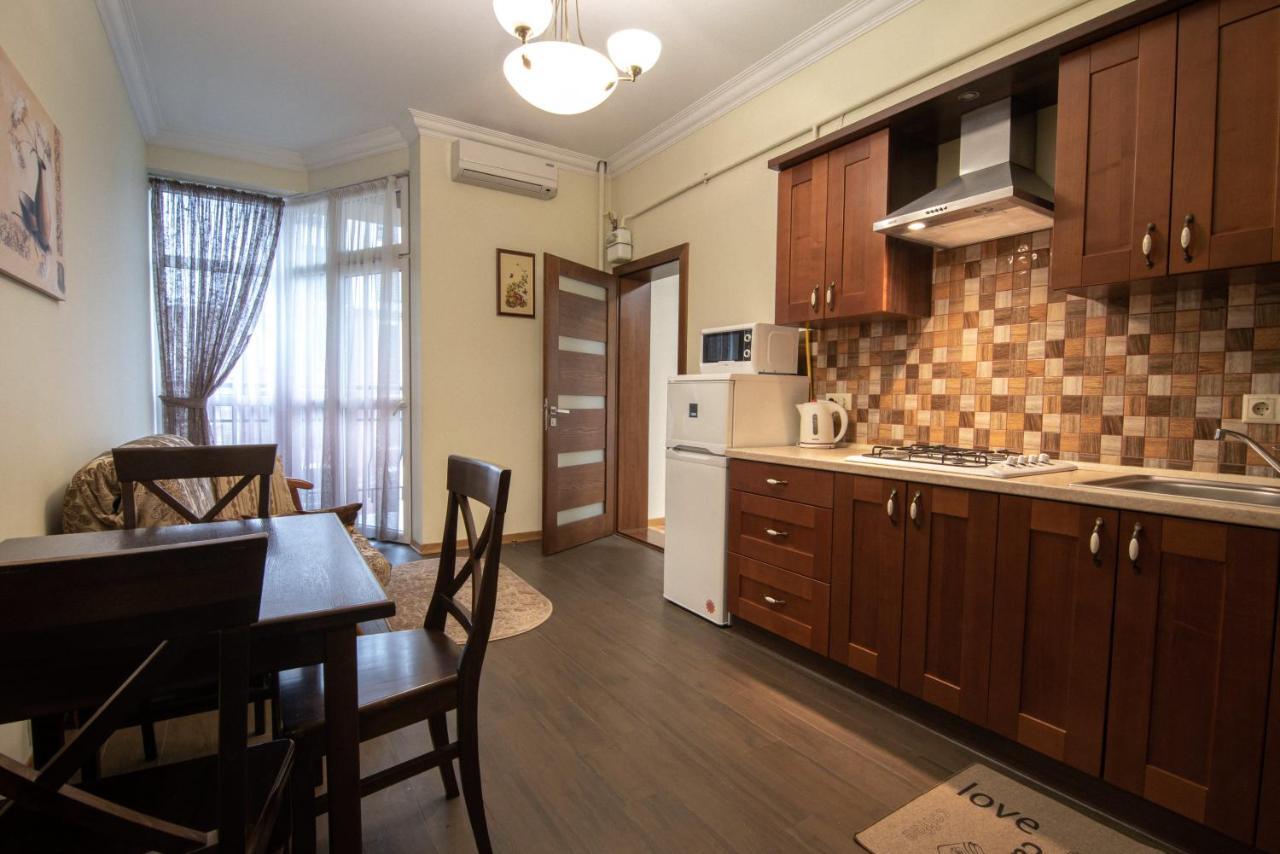 Comfort Apartment Lviv Ngoại thất bức ảnh